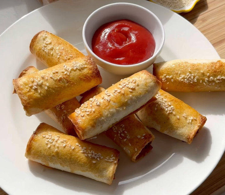 Cheats Sausage Rolls Recipe Image